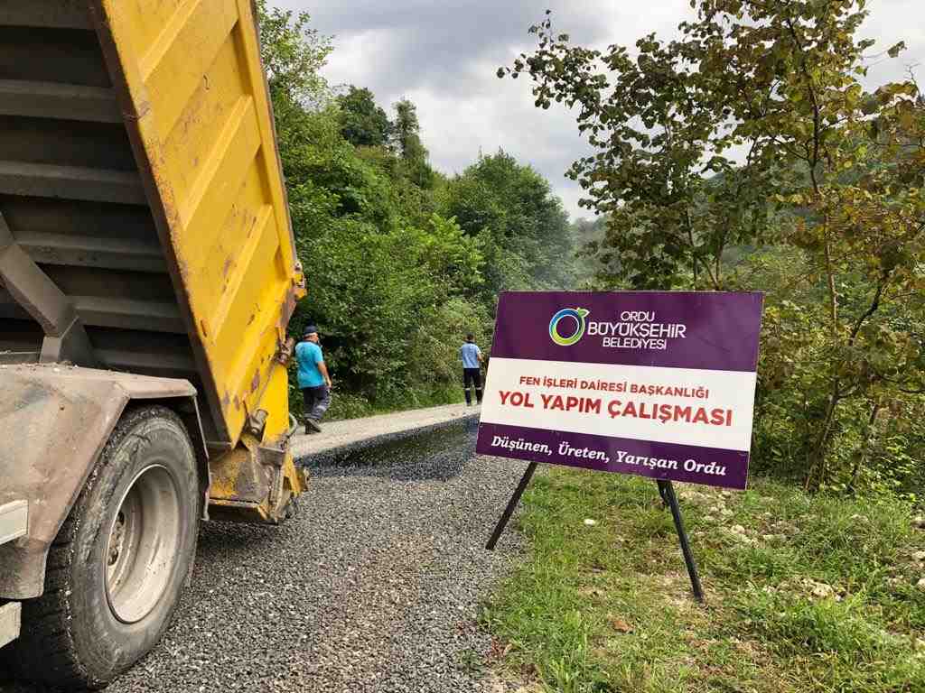 FATSA’NIN MAHALLELERİNE ASFALT KONFORU